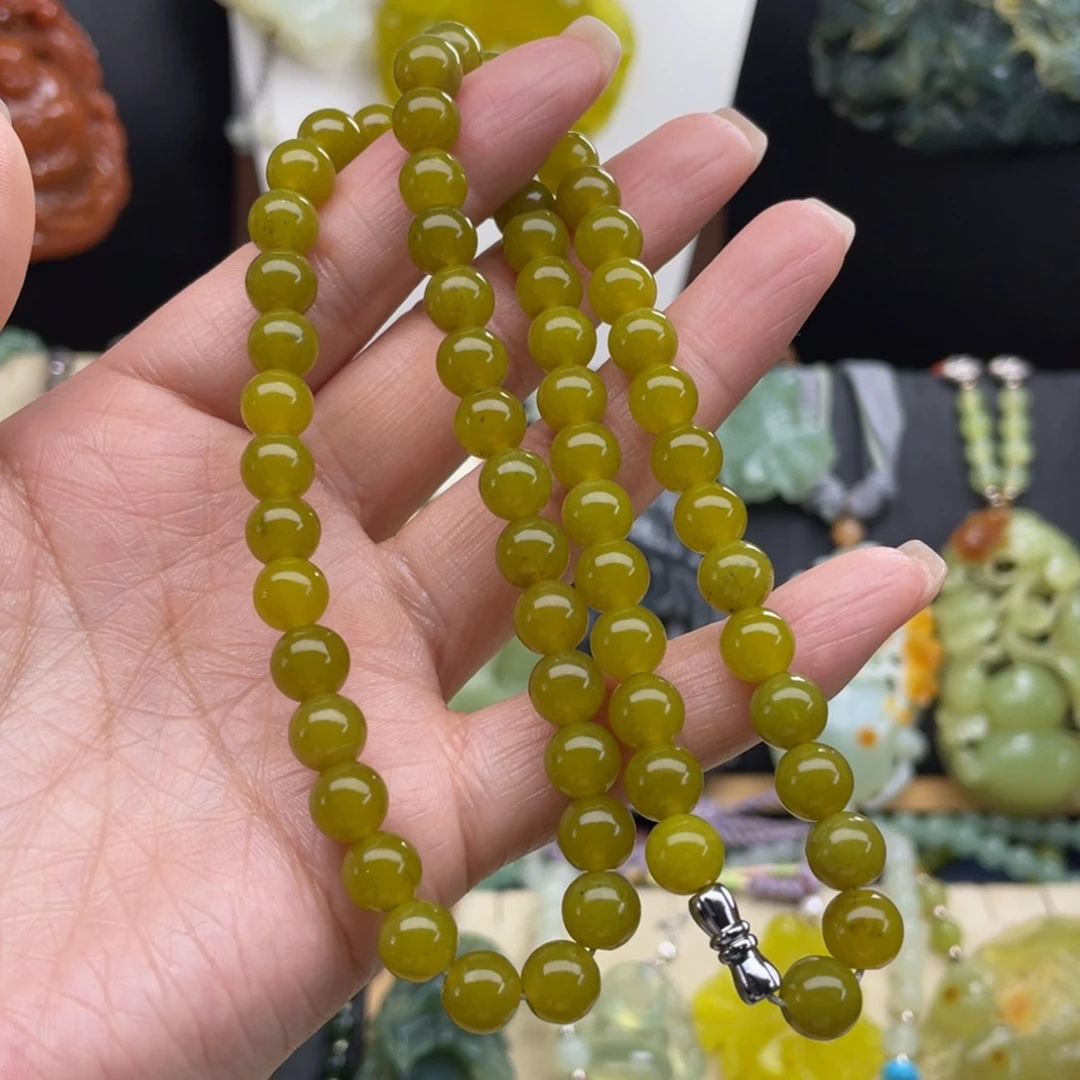 蛇纹石玉未镶嵌颈饰