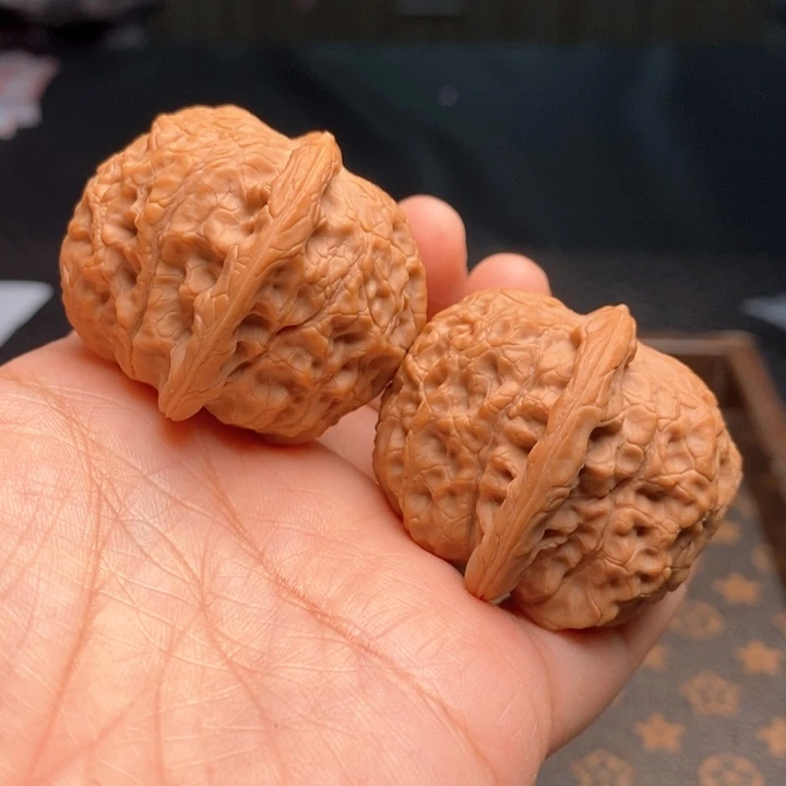 文玩核桃把件血麒麟39尺