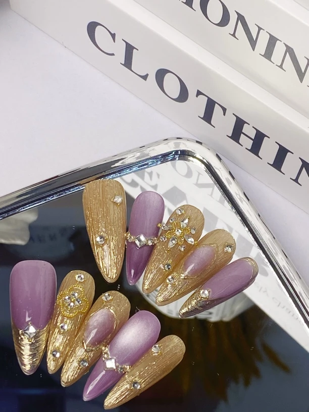 布拉契提好贵紫穿戴甲