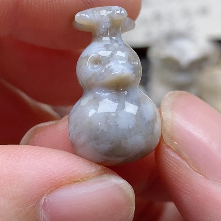 颈饰未镶嵌硅化珊瑚（珊瑚玉）小