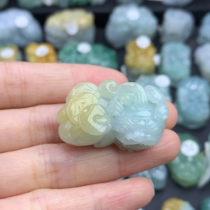 翡翠未镶嵌颈饰天然缅甸A货翡翠貔貅吊坠