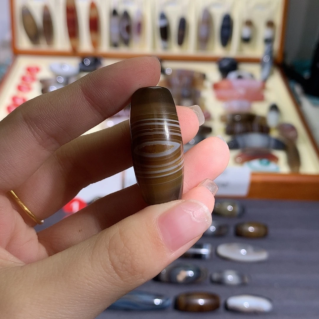 雪***糕玛瑙/玉髓未镶嵌颈饰