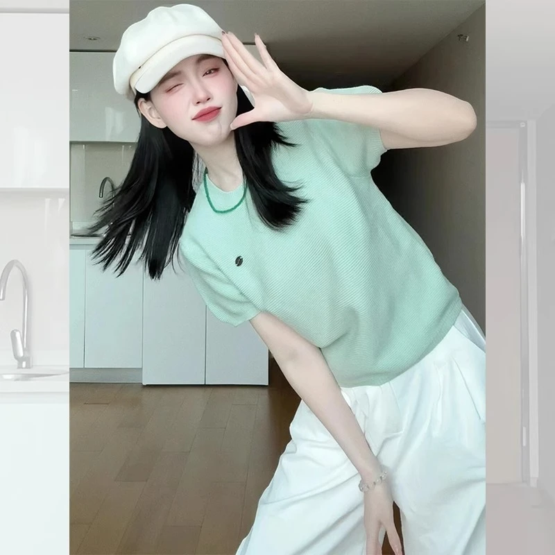薄荷曼波绿冰丝针织正肩短袖t恤女夏季高级感小个子独特绝美上衣