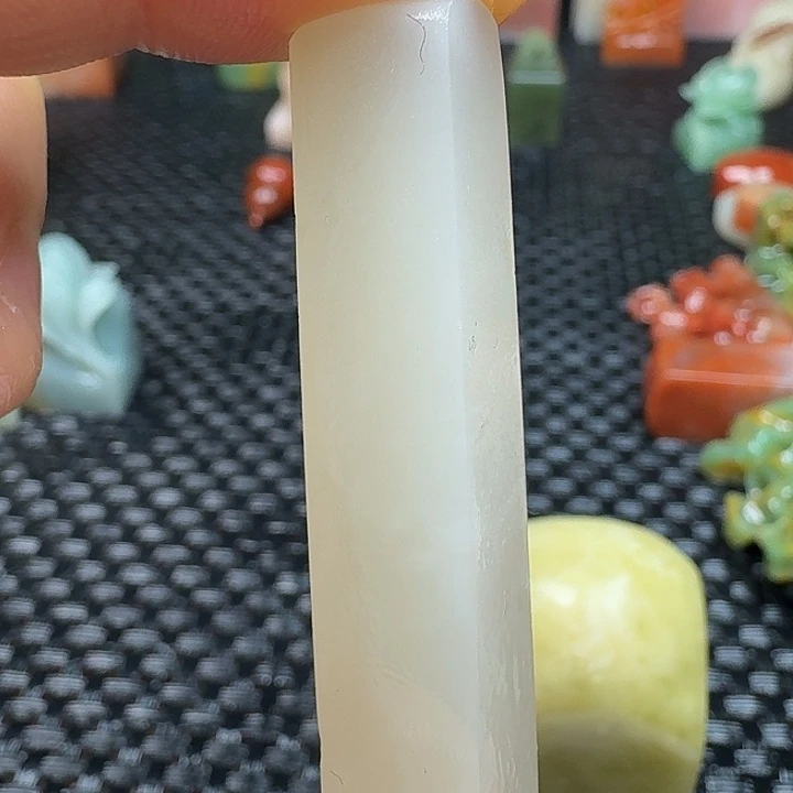 老挝石是山山水水