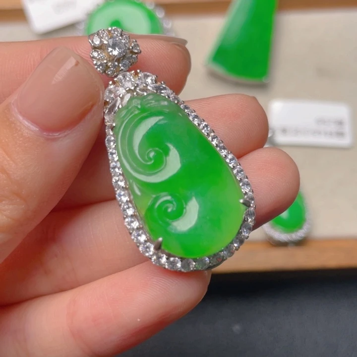 翡翠银S925镶嵌吊坠(不含链)b h n n