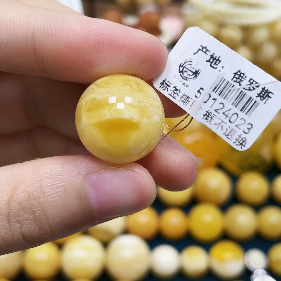 琥珀未镶嵌裸石18.4mm.瑕