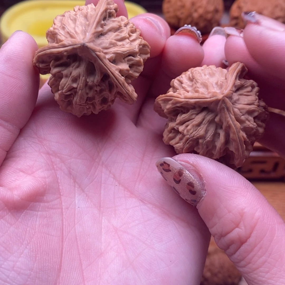 文玩核桃把件无**界三棱37