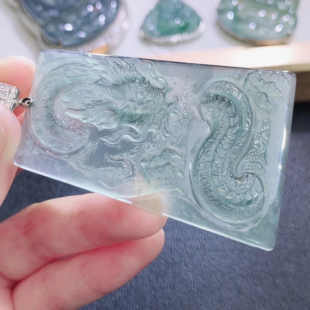 翡翠未镶嵌挂件翡翠