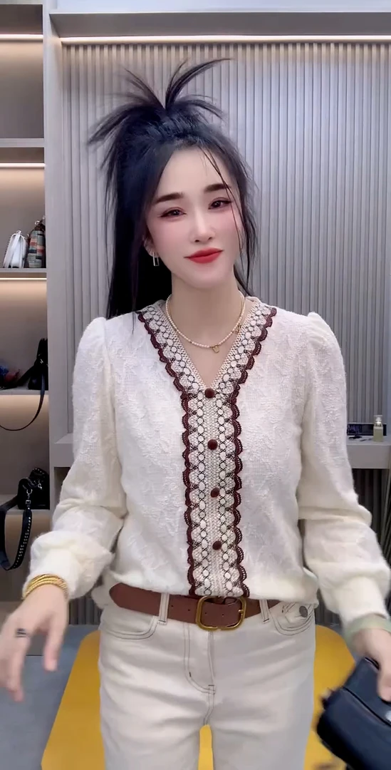 小香风气质V领咖色织带蕾丝衫显瘦小衫网红蕾丝打底长袖时尚上衣