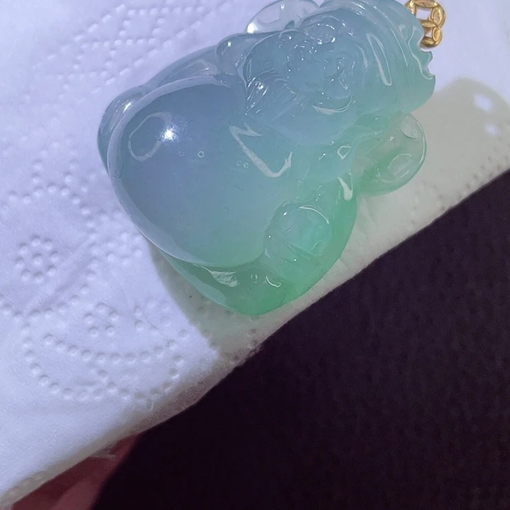 颈饰18K金镶嵌翡翠翡翠