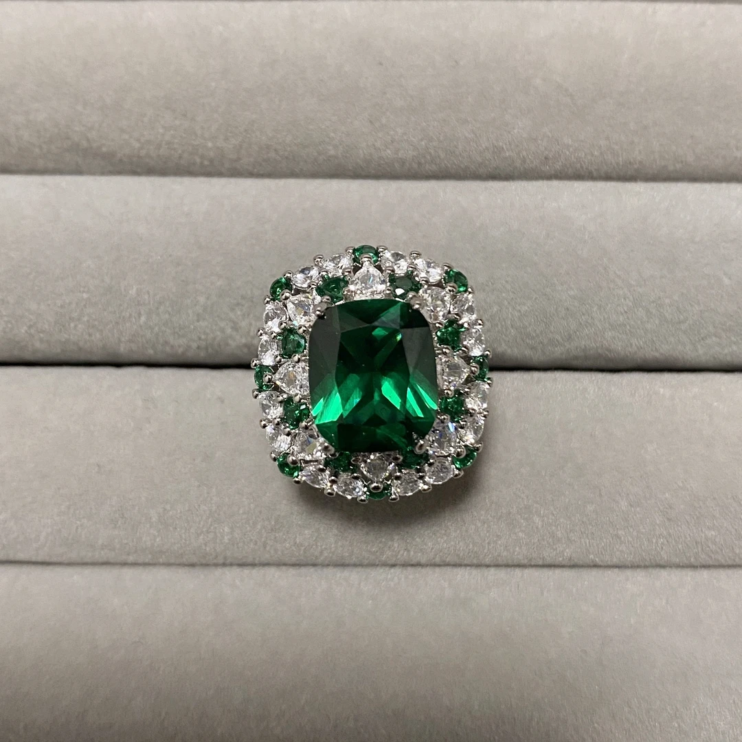 【华贸珍藏】高贵精工豪华戒指绿色504