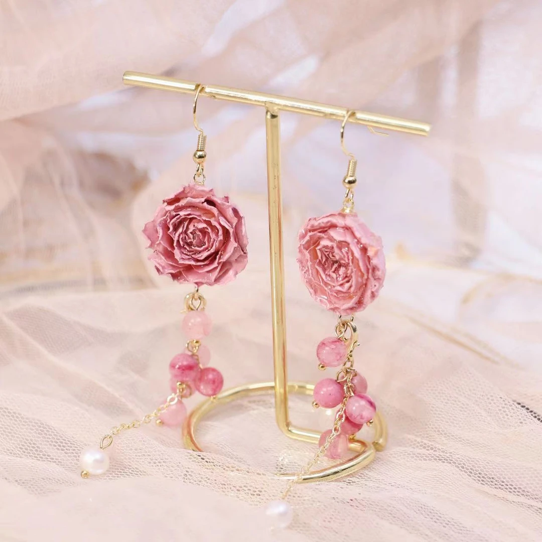 铜合金耳饰 滴胶粉色玫瑰花蝴蝶耳饰可爱度假必备出片真花耳环