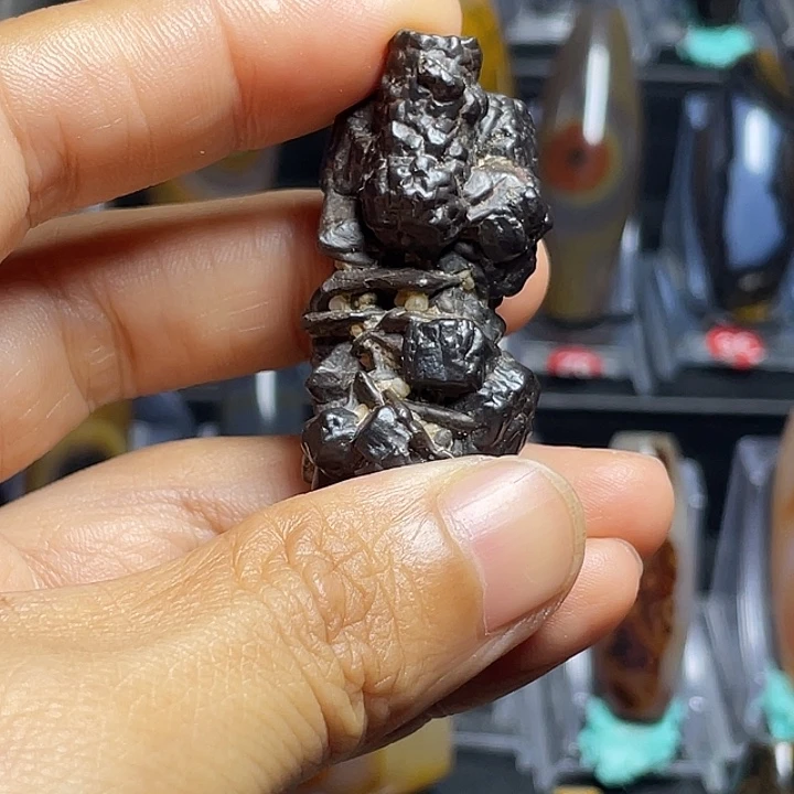 顽***来玛瑙/玉髓颈饰未镶嵌