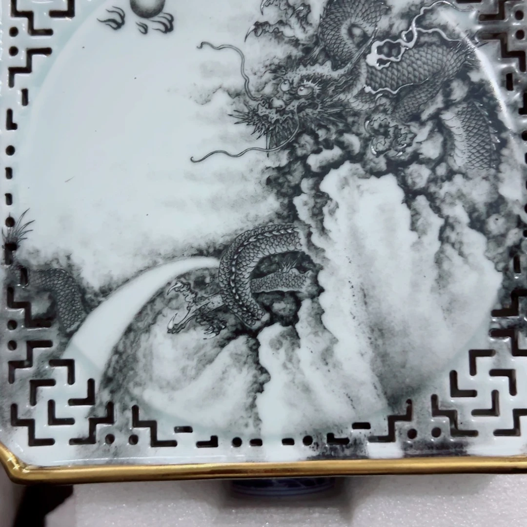 J***Z景德镇陶瓷艺术品
