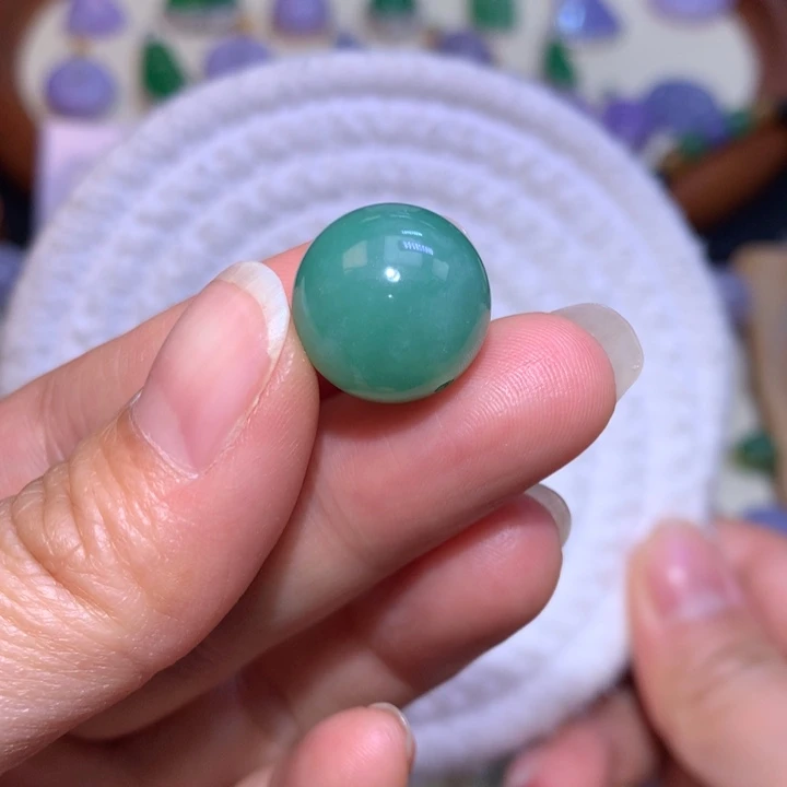 翡翠散珠果绿单珠