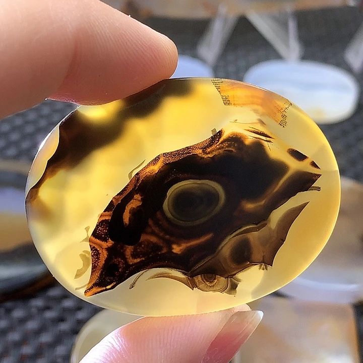 未镶嵌颈饰玛瑙/玉髓敬*阁