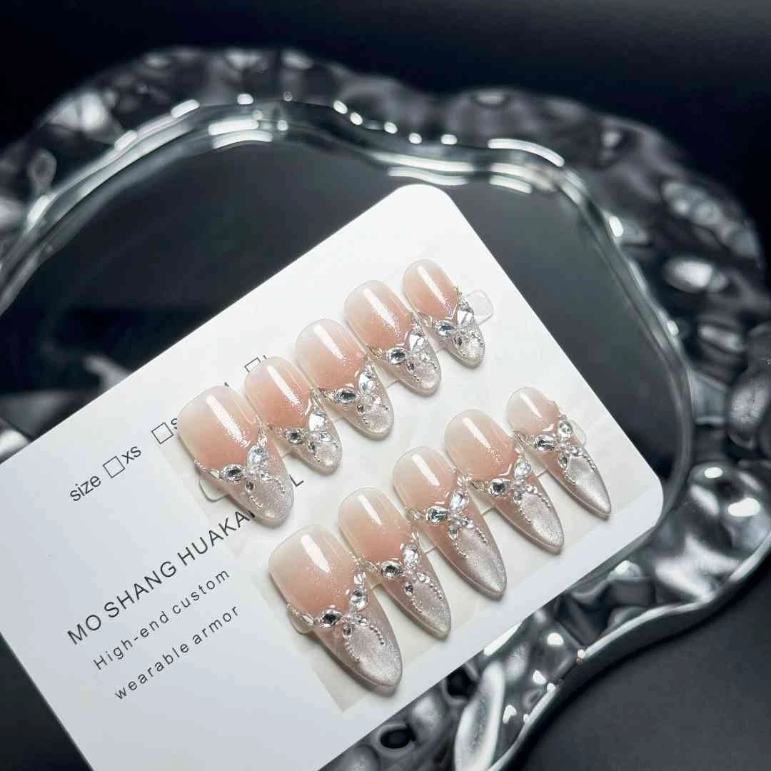 【池中蝶】气质重工锆石蝴蝶拼钻猫眼爆闪美甲7071102 纯手工穿戴甲