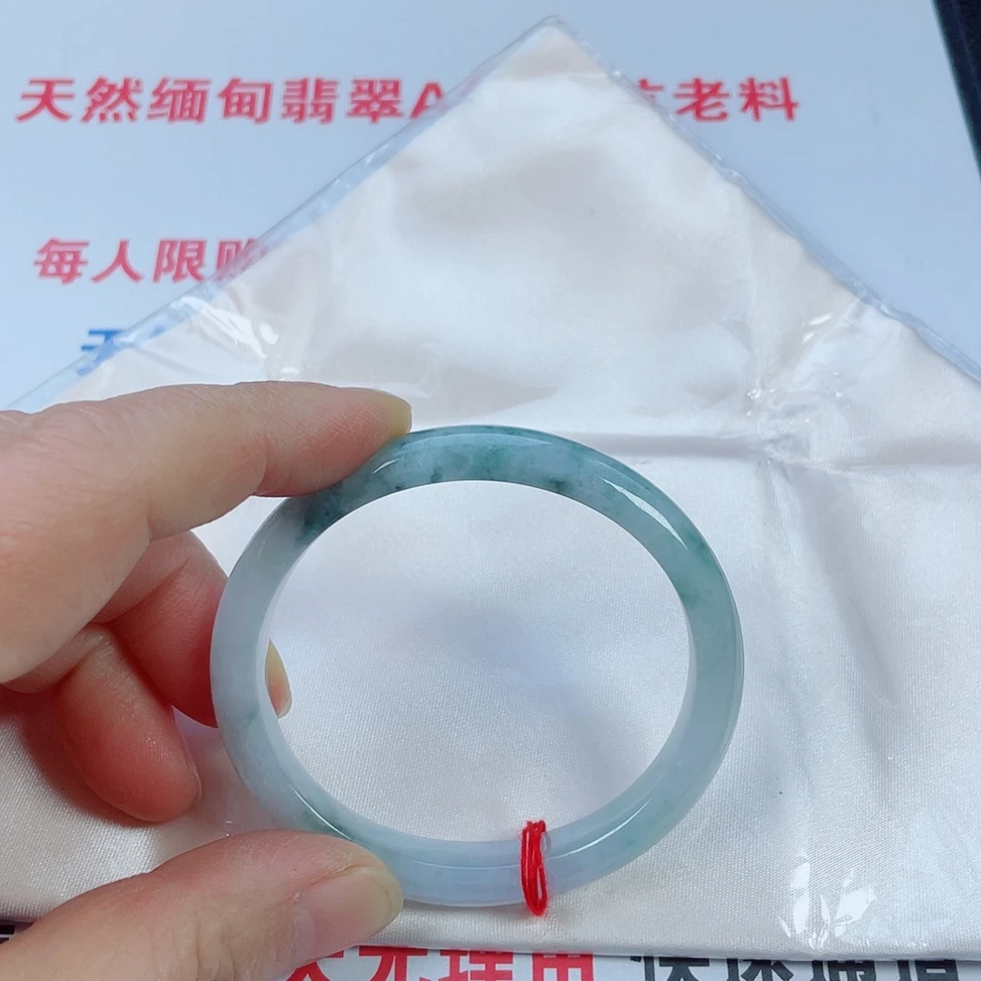 V***i翡翠未镶嵌手镯天然翡翠手镯54