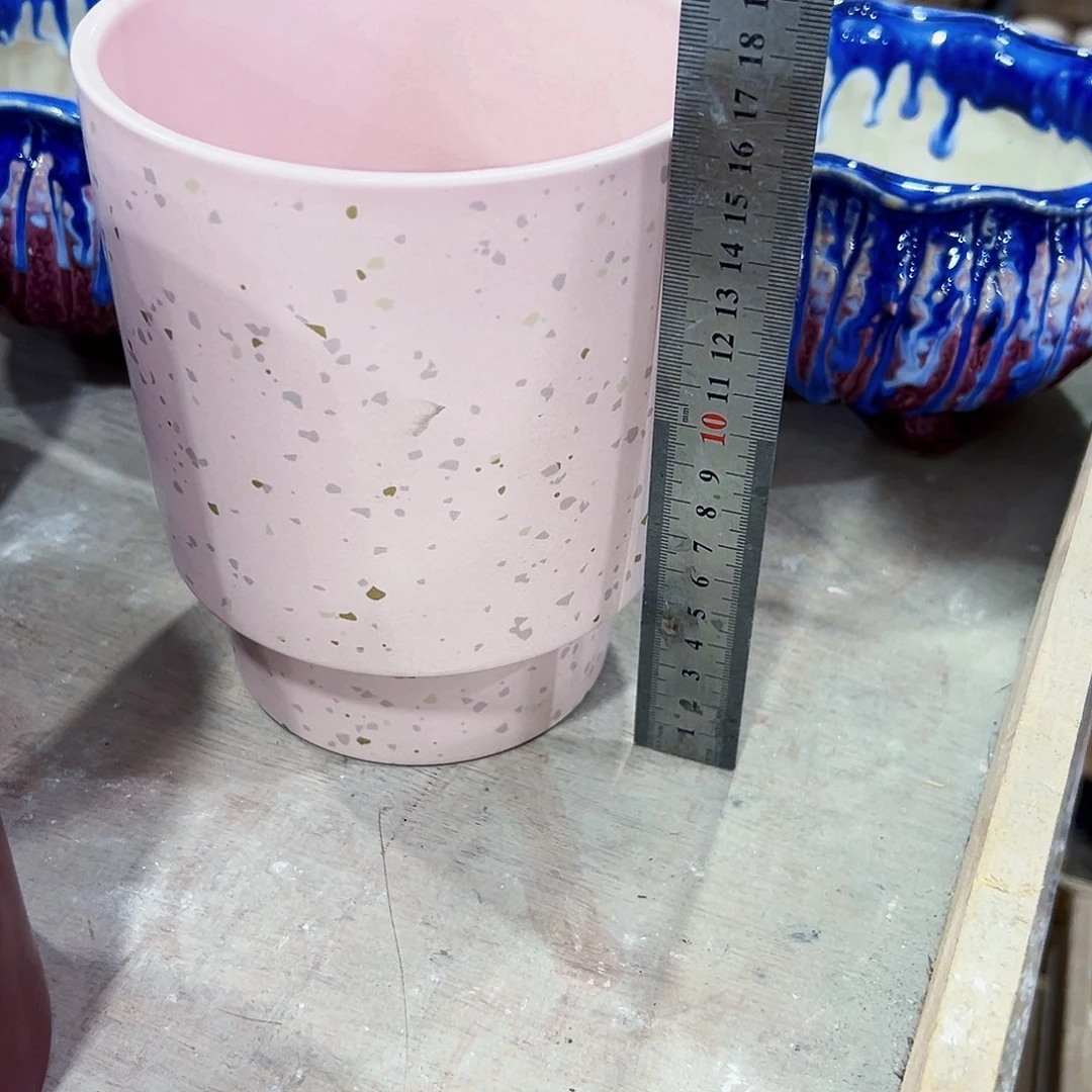 有孔，炸仓库凑单10米包邮