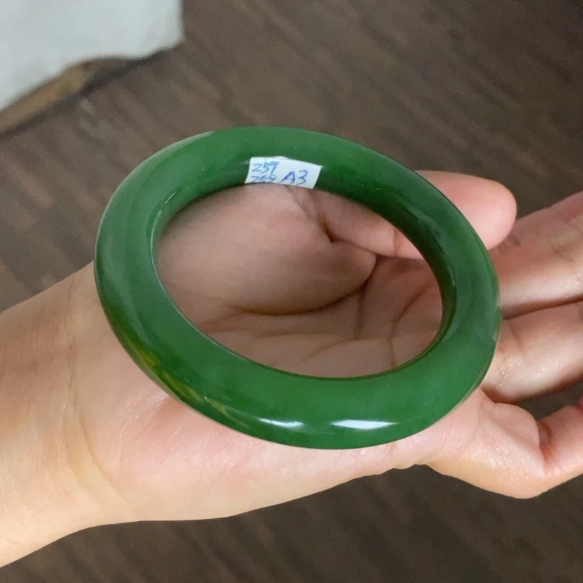 【闪购商品】未镶嵌手镯和田玉（碧玉）晨**盼