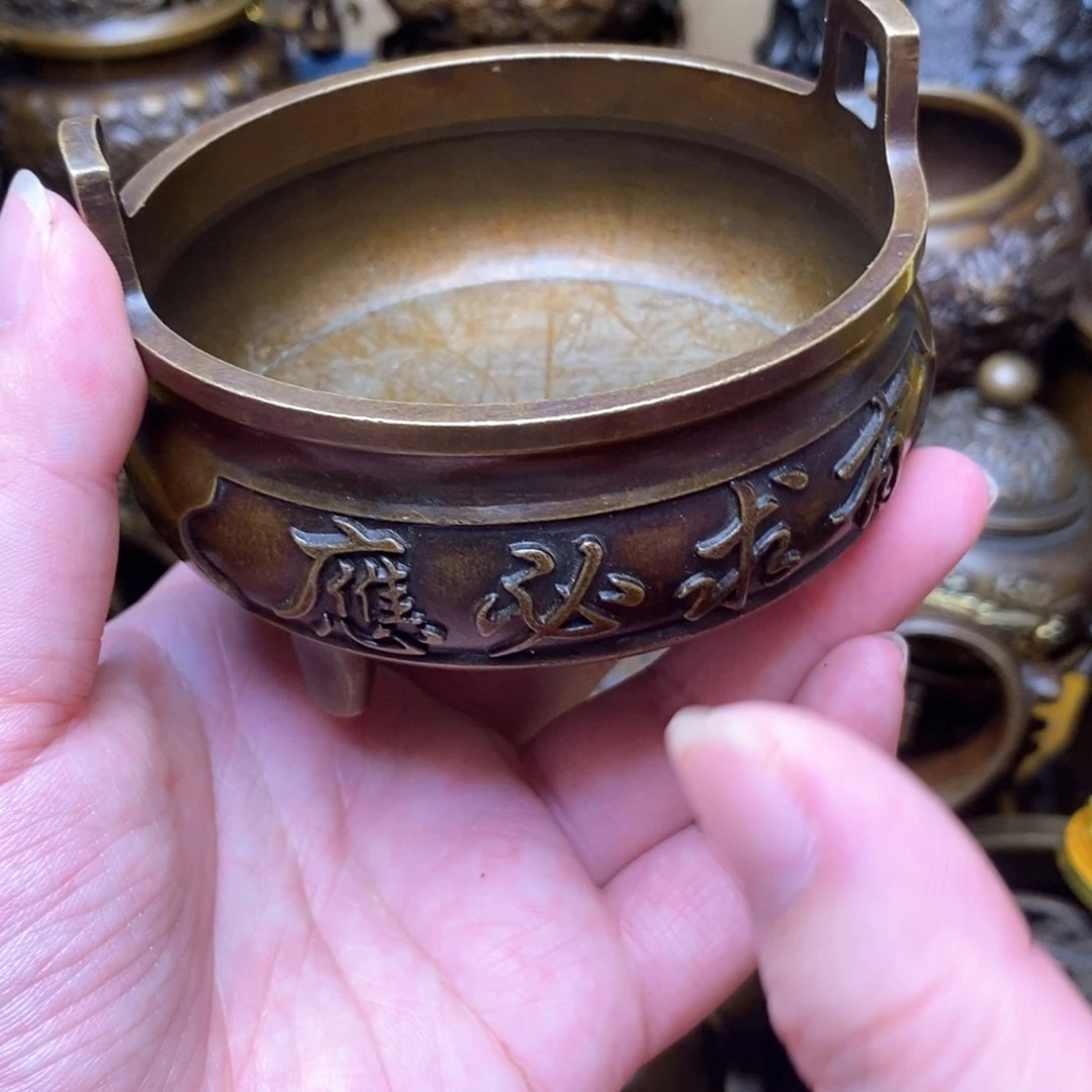 铜器摆件做工精良