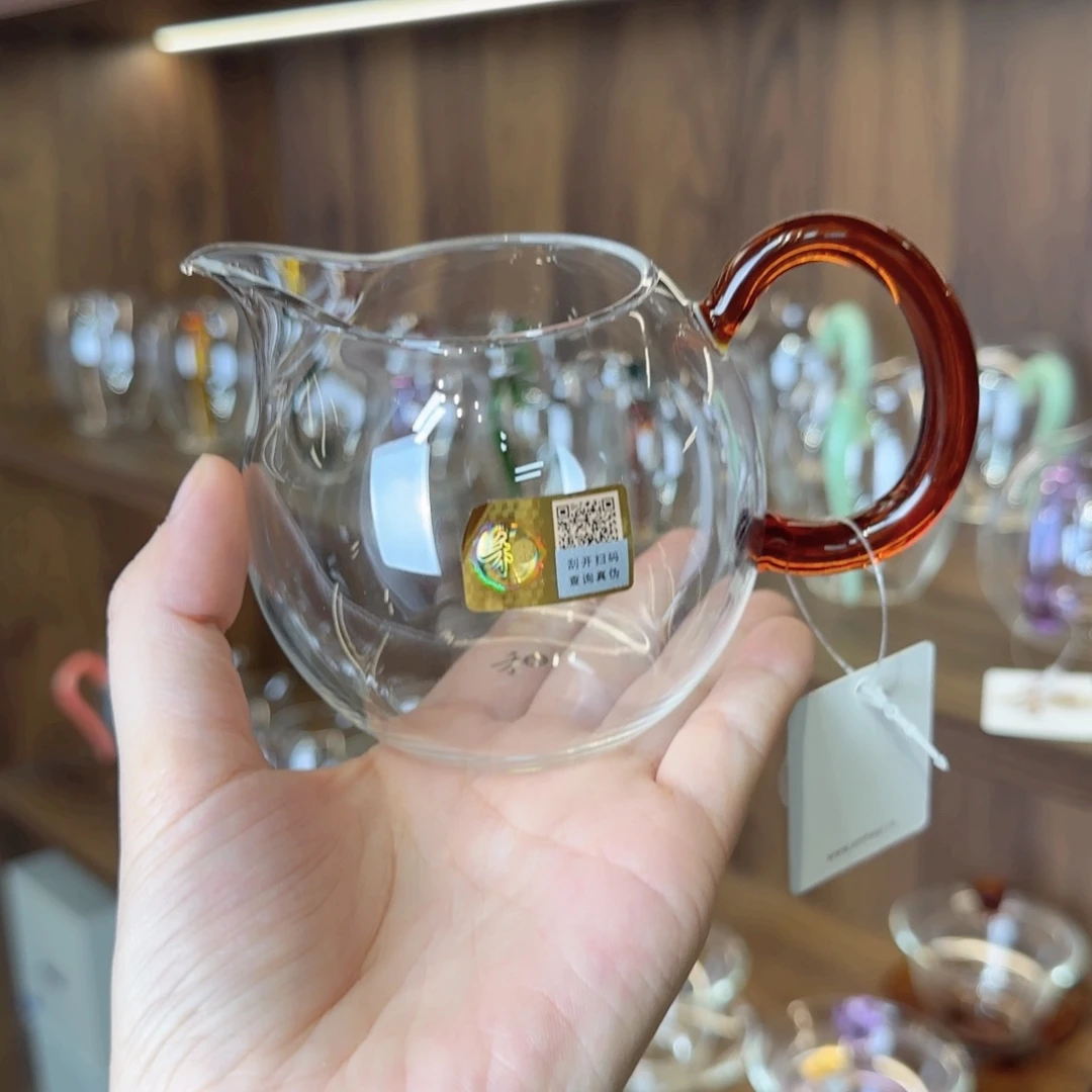 禾器畅然琥珀色。。。。。