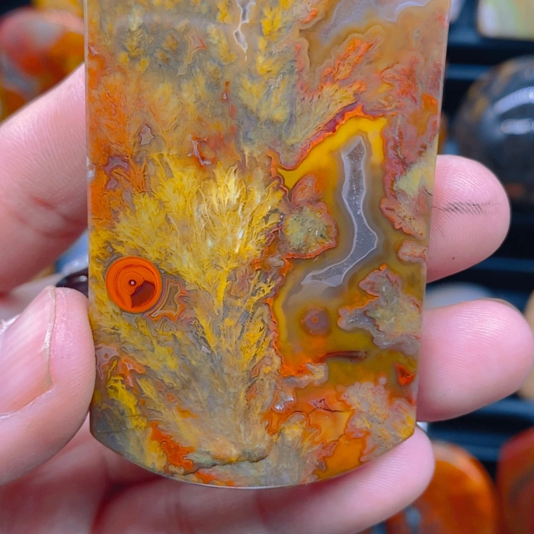 玛瑙/玉髓颈饰未镶嵌