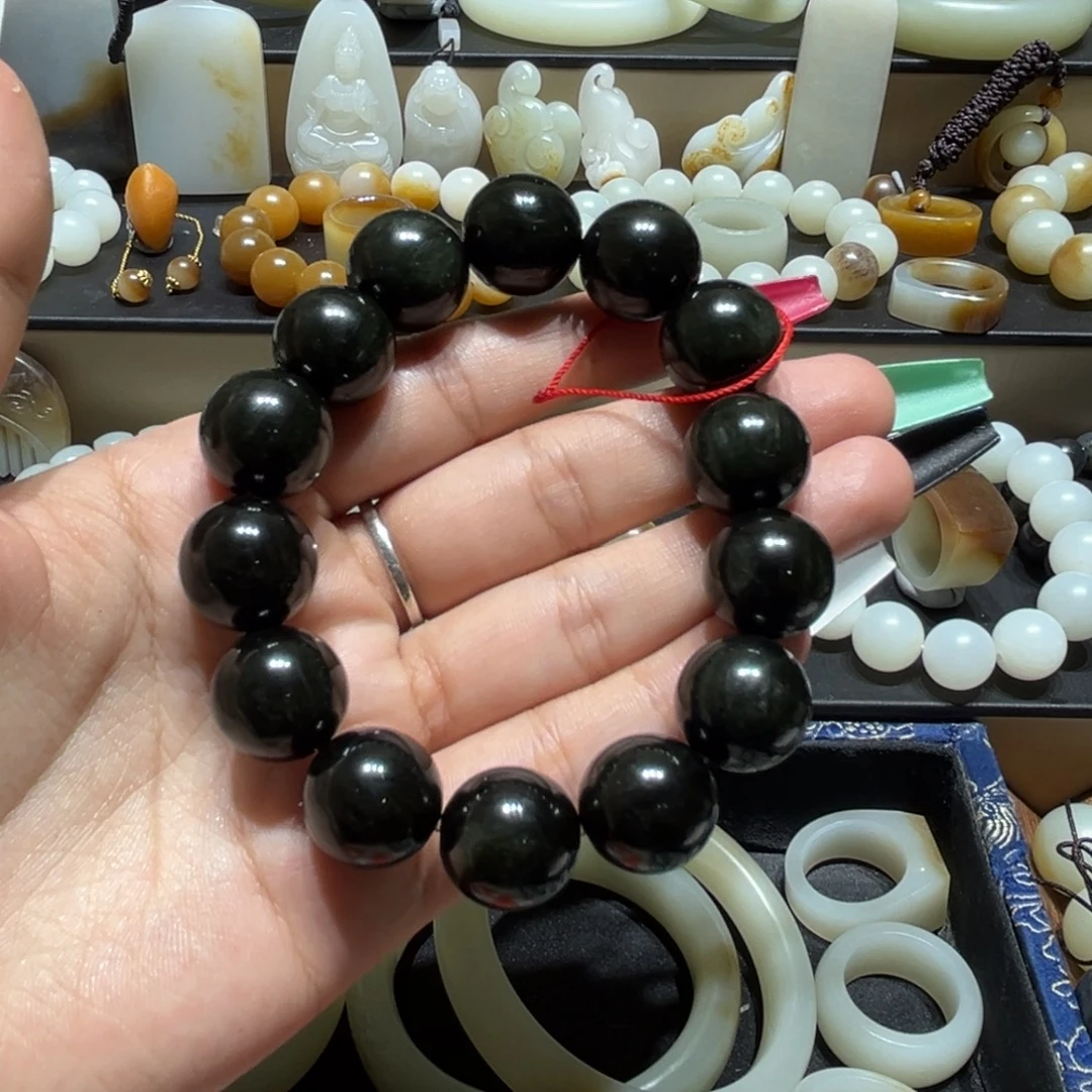 和田玉未镶嵌手串