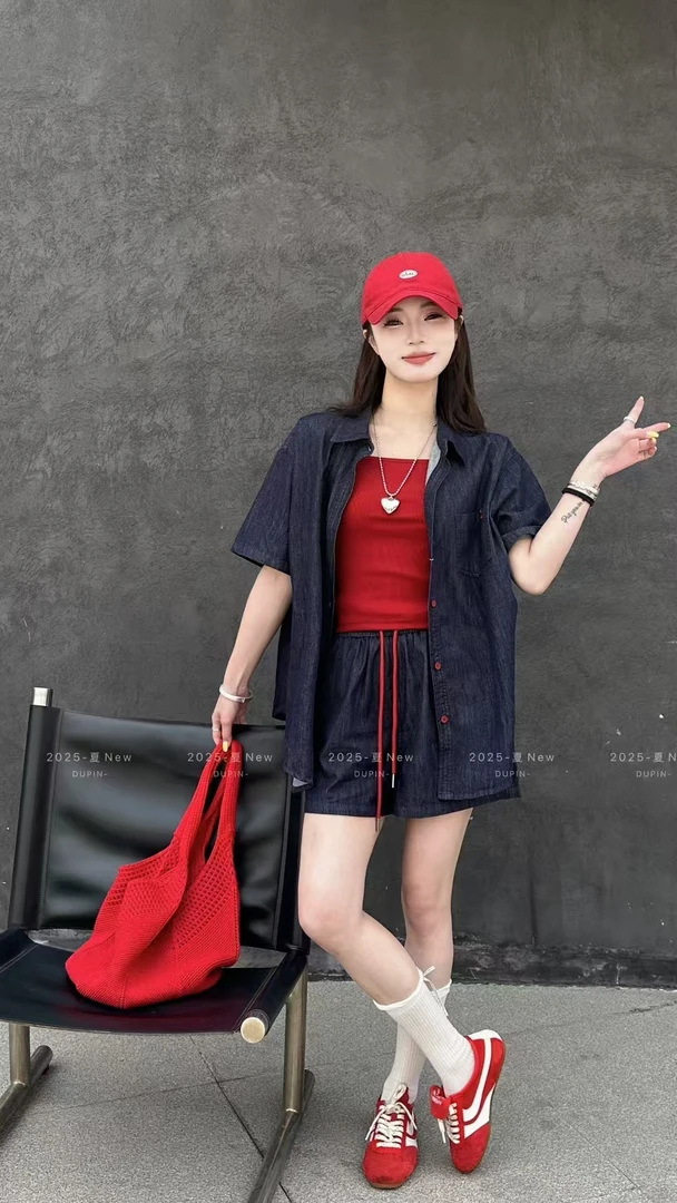 2025夏季新款时尚休闲女款翻领短袖牛仔衬衫+短裤+吊带三件套