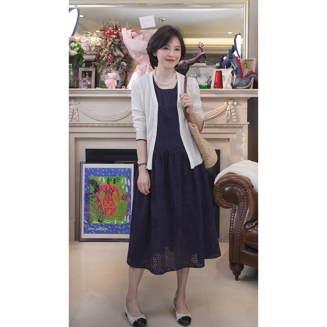 我是摩羯 人鱼公主 68支绵羊毛天丝挑孔镂空坑条秋针织衫