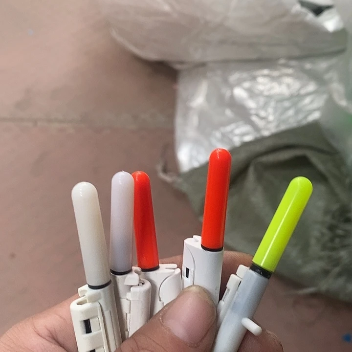 竿稍灯6个，随机发，