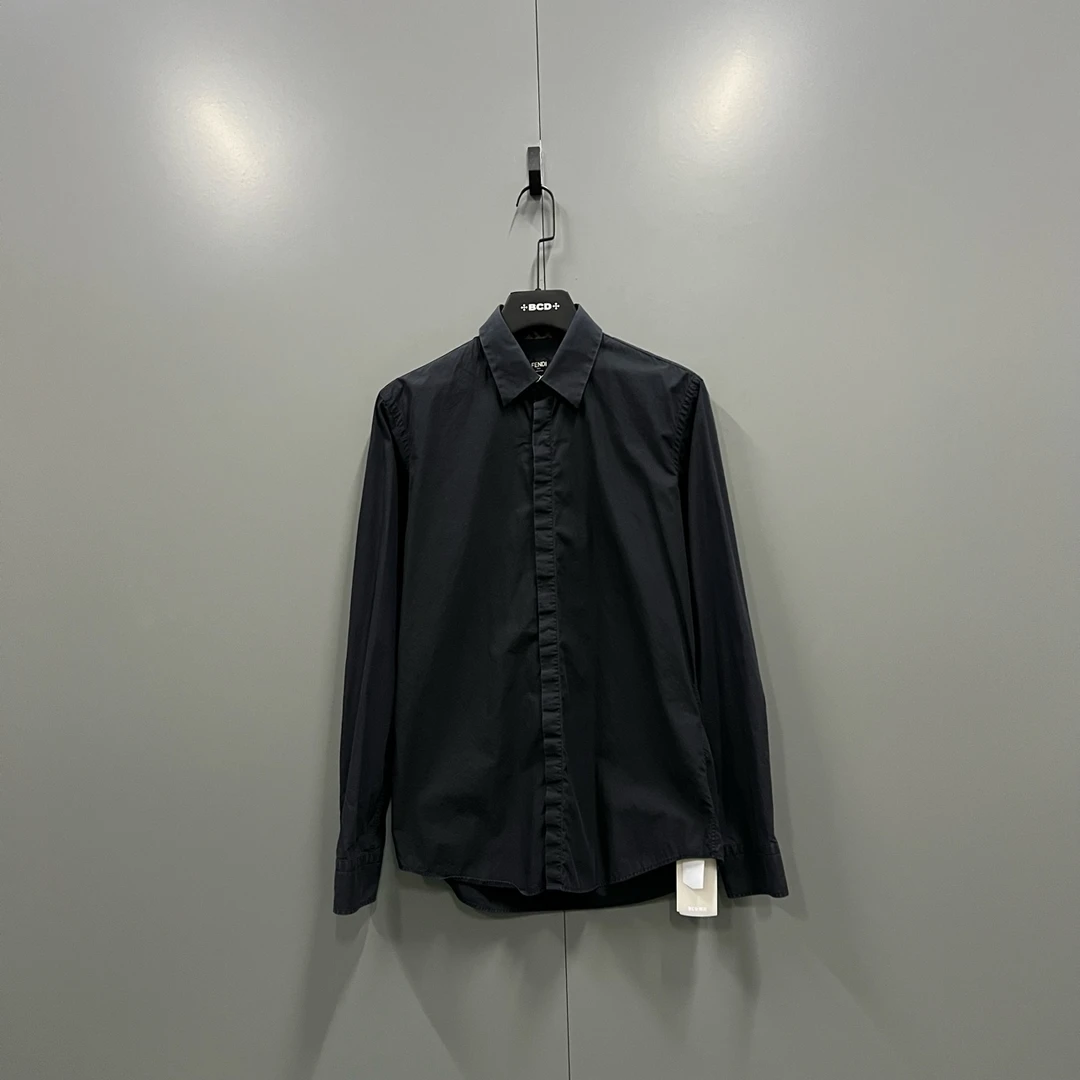 99新 FENDI/芬迪 h918 领口双F老花衬衫 38码 007312