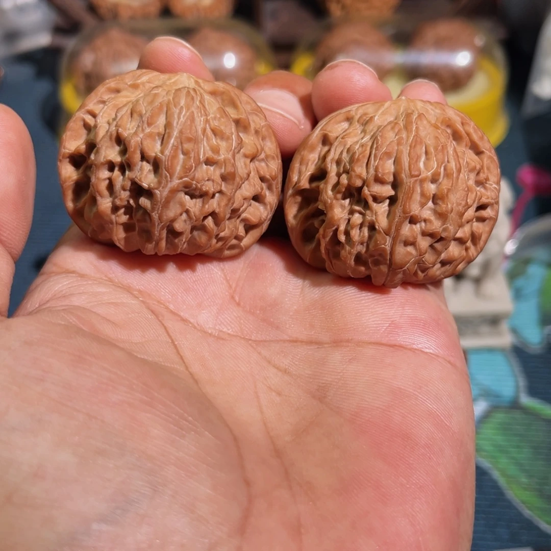 文玩核桃把件红皮正磨头货