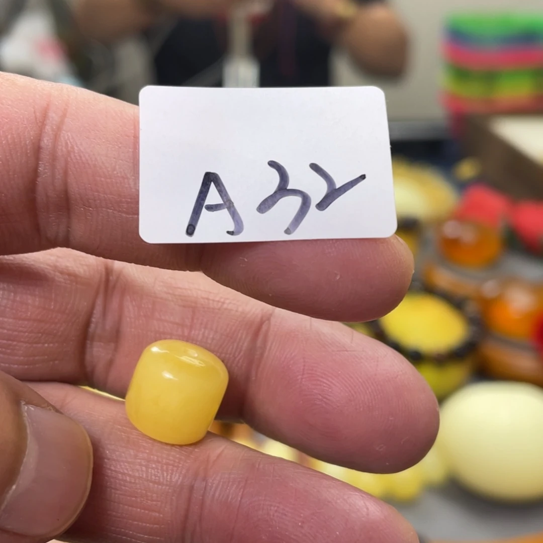 手链琥珀未镶嵌多样性发，发其中一件