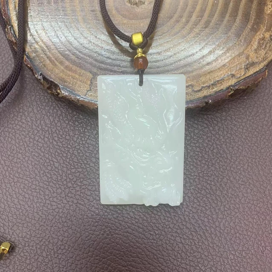 精美糖白龙牌吊坠4*6-时尚-大气-精工雕刻