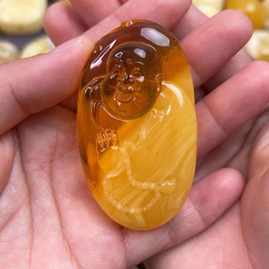 琥珀裸石未镶嵌佛