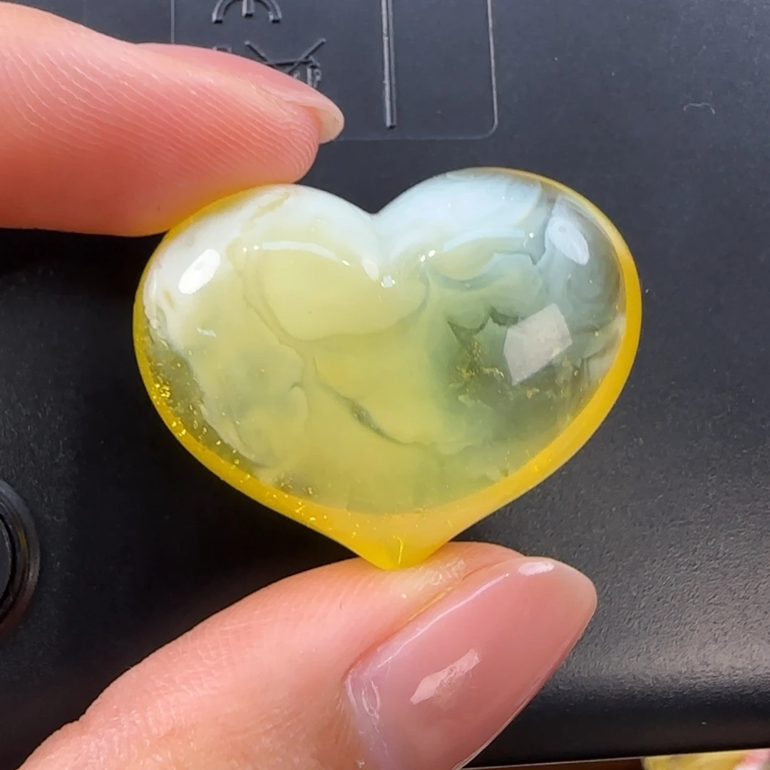 琥珀未镶嵌珠宝奇石蜜蜡