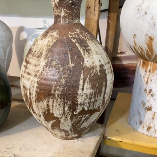 瓶景德镇陶瓷。景德镇陶瓷