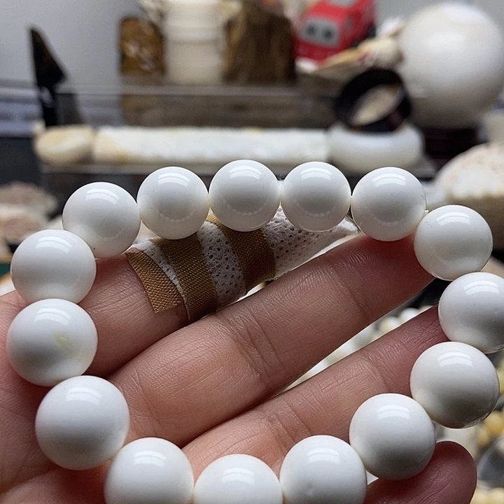 非金属贝壳全白微瑕1.4单圈