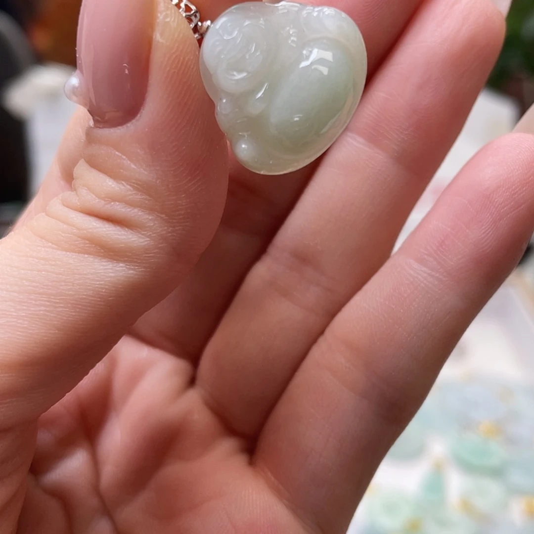 翡翠银S925镶嵌颈饰翡翠