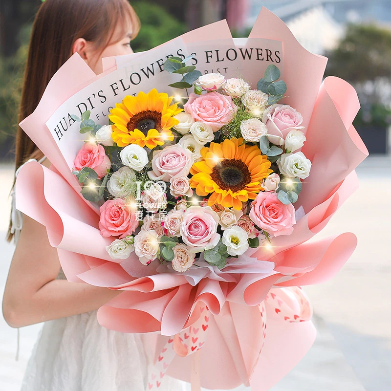 2枝向日葵7枝粉玫瑰混搭鲜花束