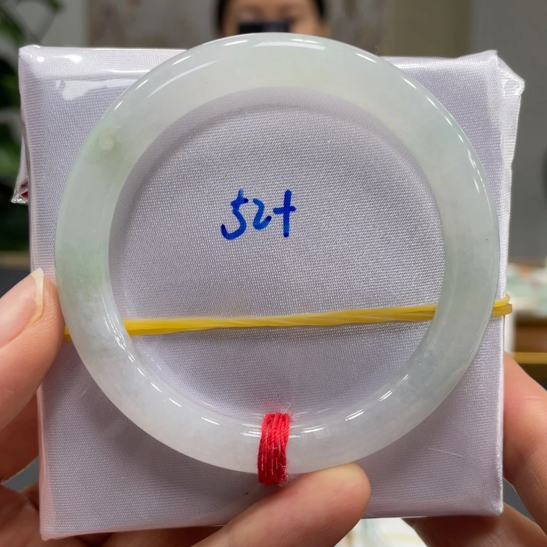 翡翠未镶嵌手镯翡翠