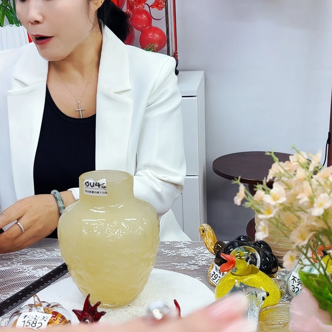 0045 安妮琉璃摆件不完美