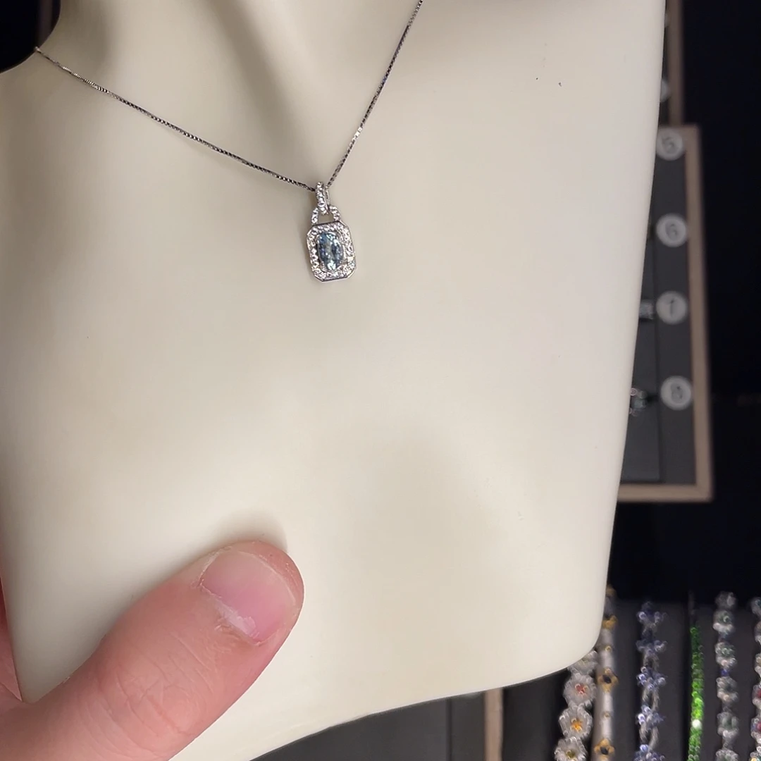 海蓝宝石吊坠(赠链)银S925镶嵌