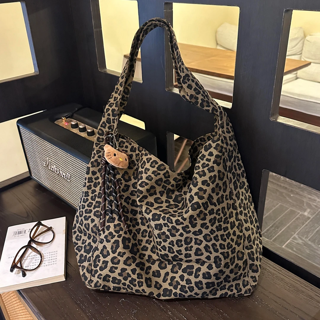 2025新款豹纹手提包帆布包包大容量通勤托特包学生上课手提单肩包
