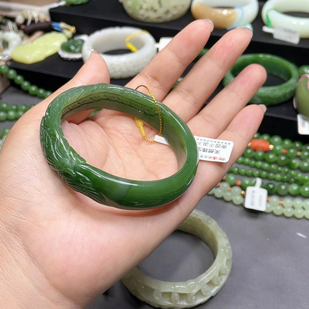 和田玉手镯60圈口69未镶嵌