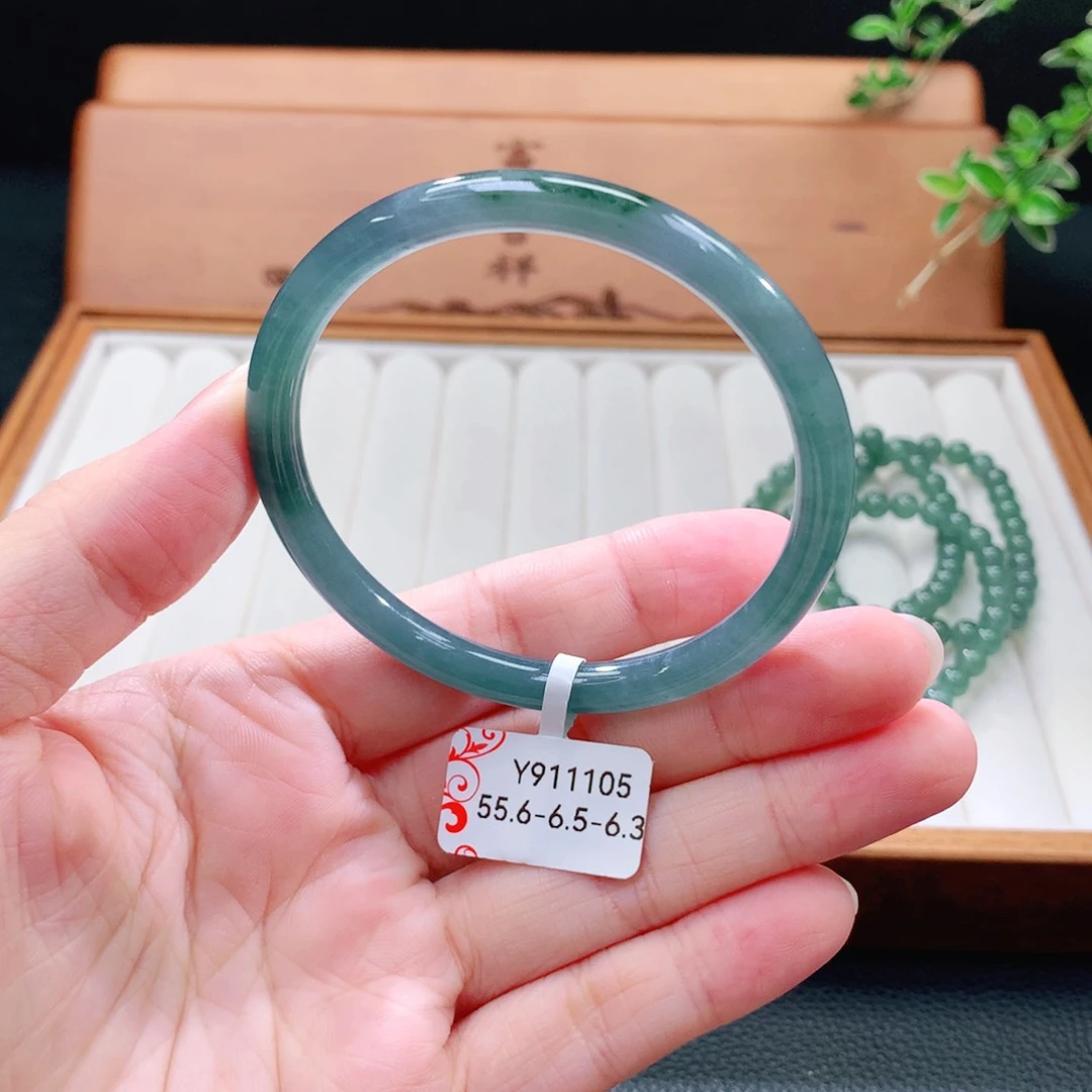 翡翠手镯（圆镯）未镶嵌
