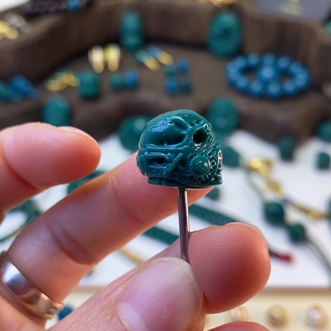 琉璃颈饰地狱色12mm唐心骷髅