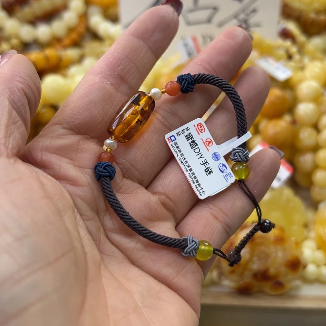 琥珀珠宝奇石未镶嵌