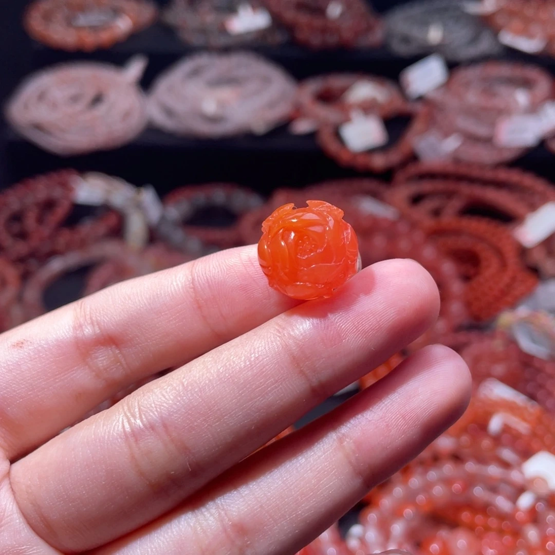 南红玛瑙未镶嵌2035牡丹花2218打孔备注